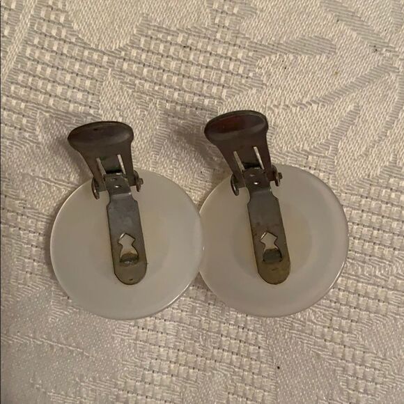 Vintage black, pearl & rhinestone clip earrings - Picture 4 of 4